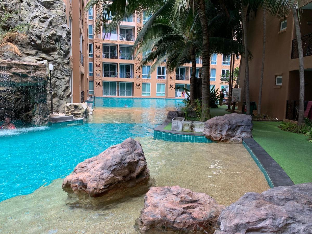 Atlantis Condo Resort Jomtien Beach Exteriör bild