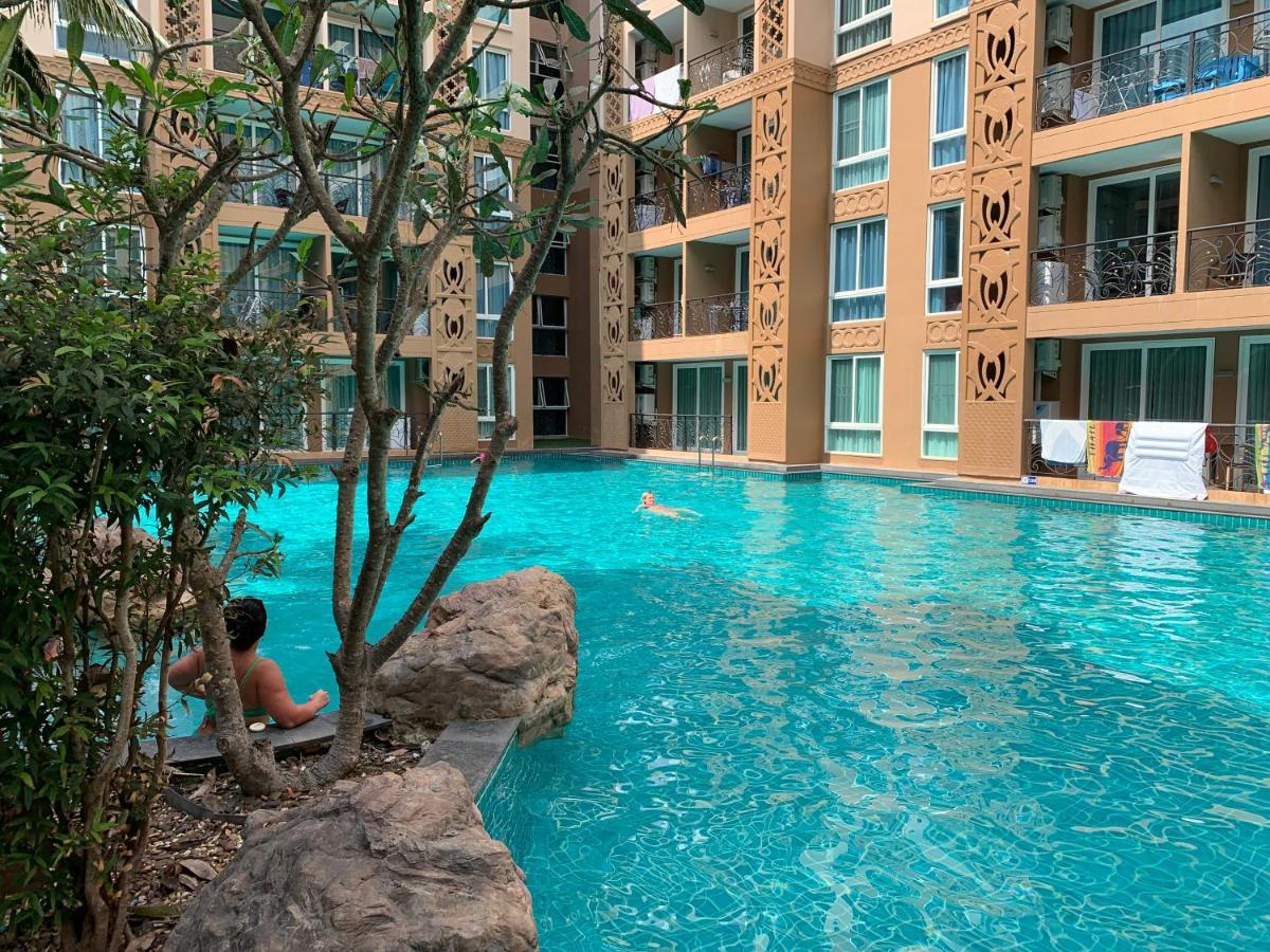 Atlantis Condo Resort Jomtien Beach Exteriör bild