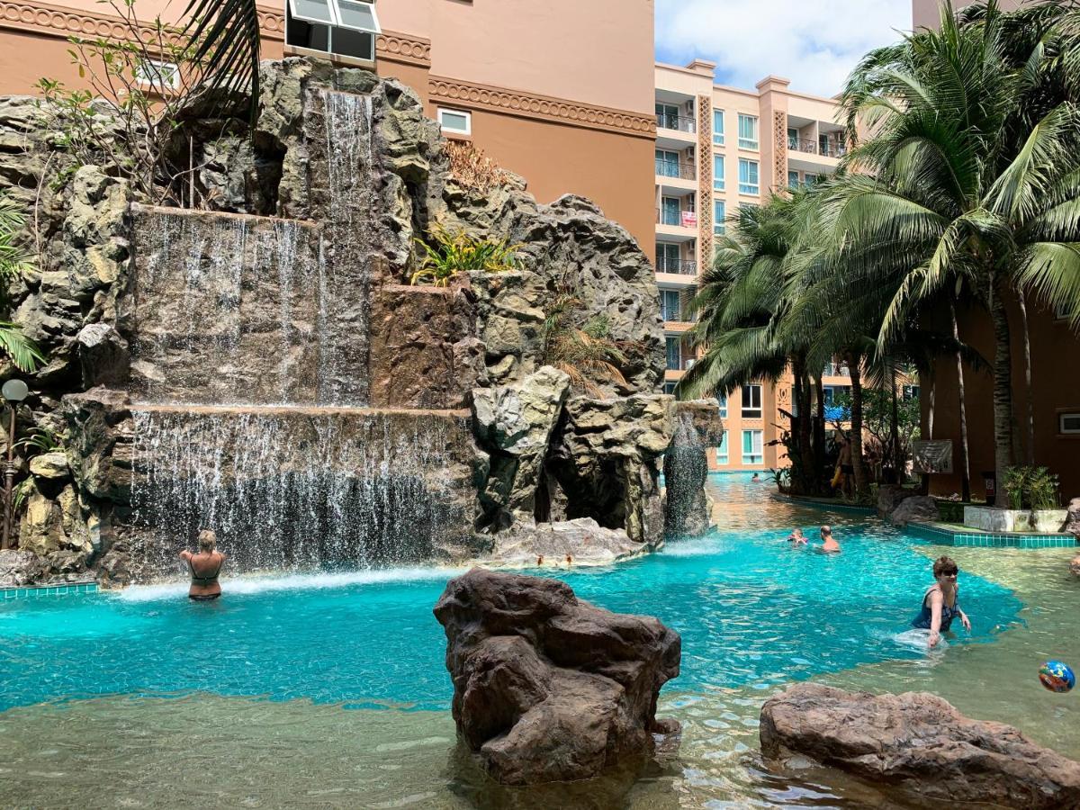 Atlantis Condo Resort Jomtien Beach Exteriör bild